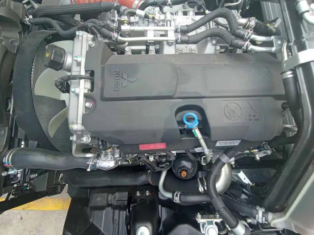 Fuso Canter TF7.5 sử dụng loại động cơ Mitsubishi 4P10-KAT4