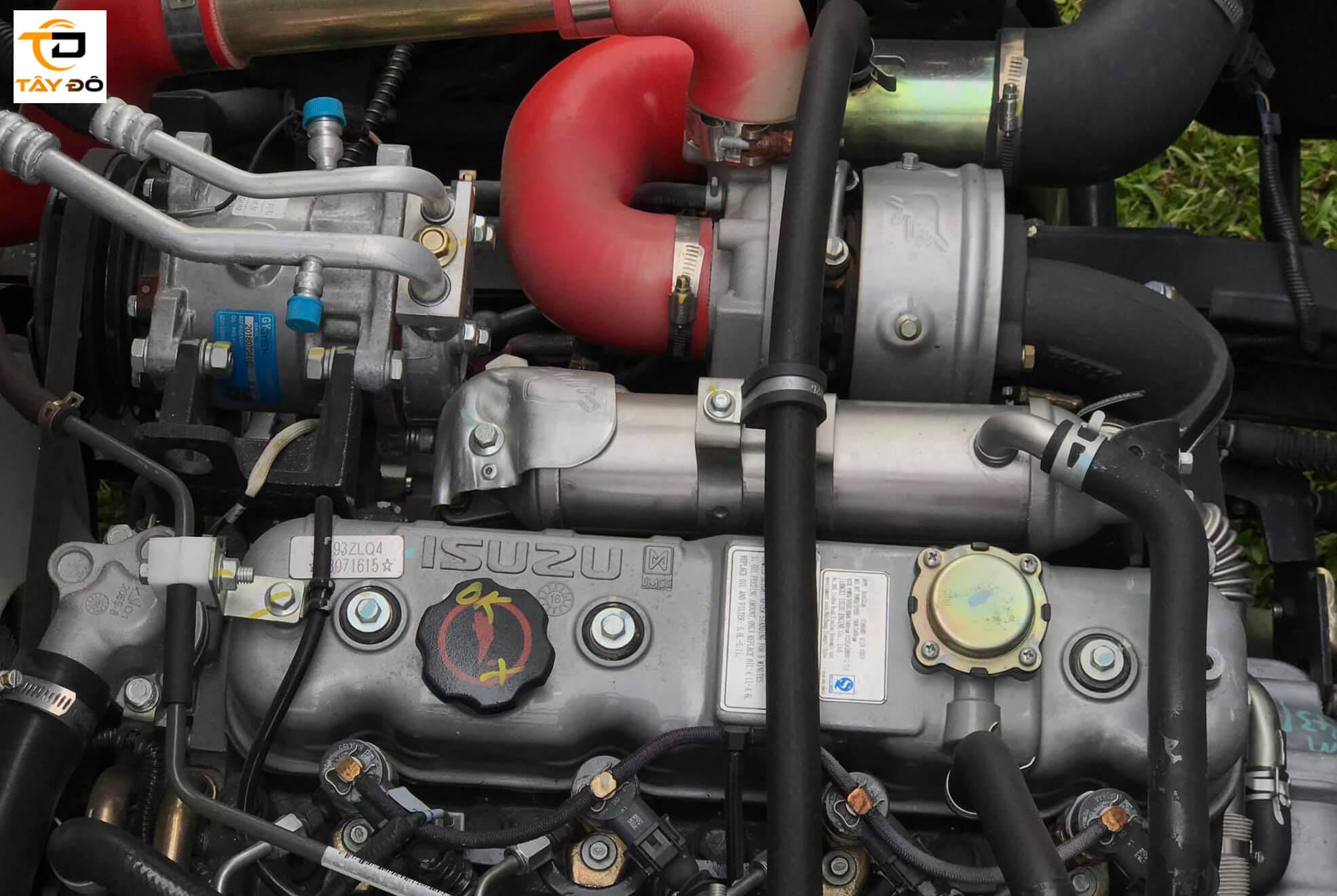 Xe tải 3.5 tấn Tera 345SL được trang bị động cơ diesel Isuzu