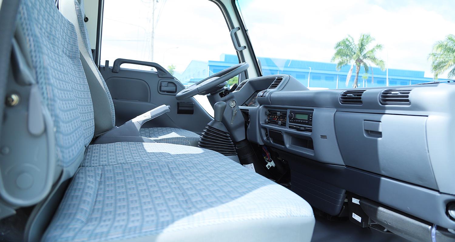 noi-that-cabin-xe-tai-3-5-tan-isuzu-vm-nk650sl9.jpg