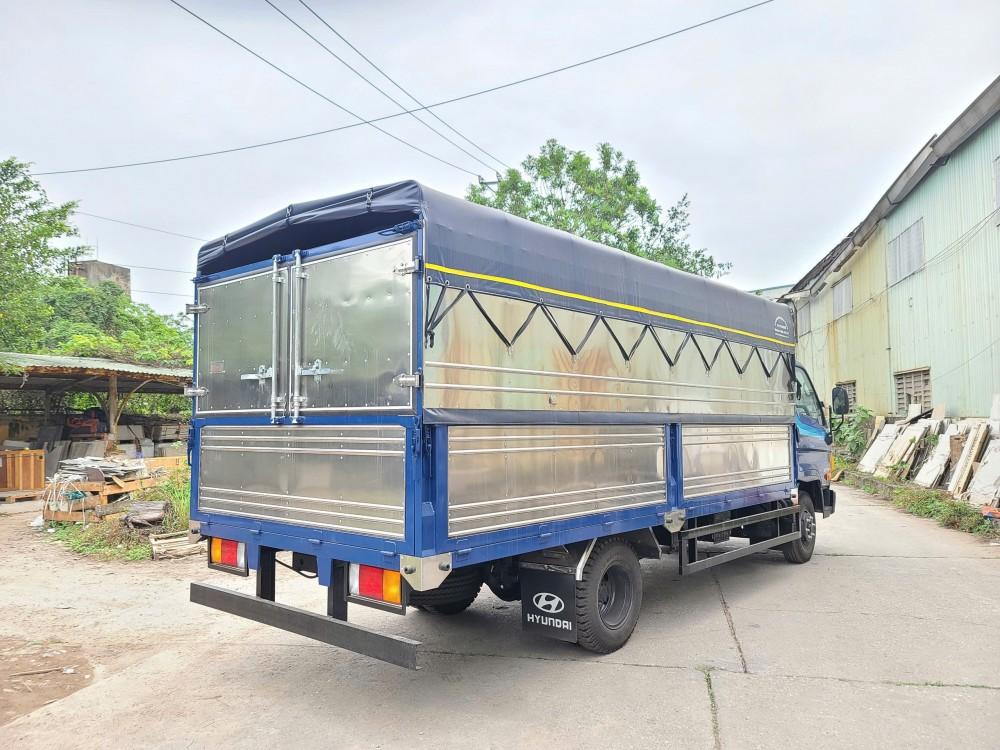 Hyundai Mighty W750L thùng mui bạt