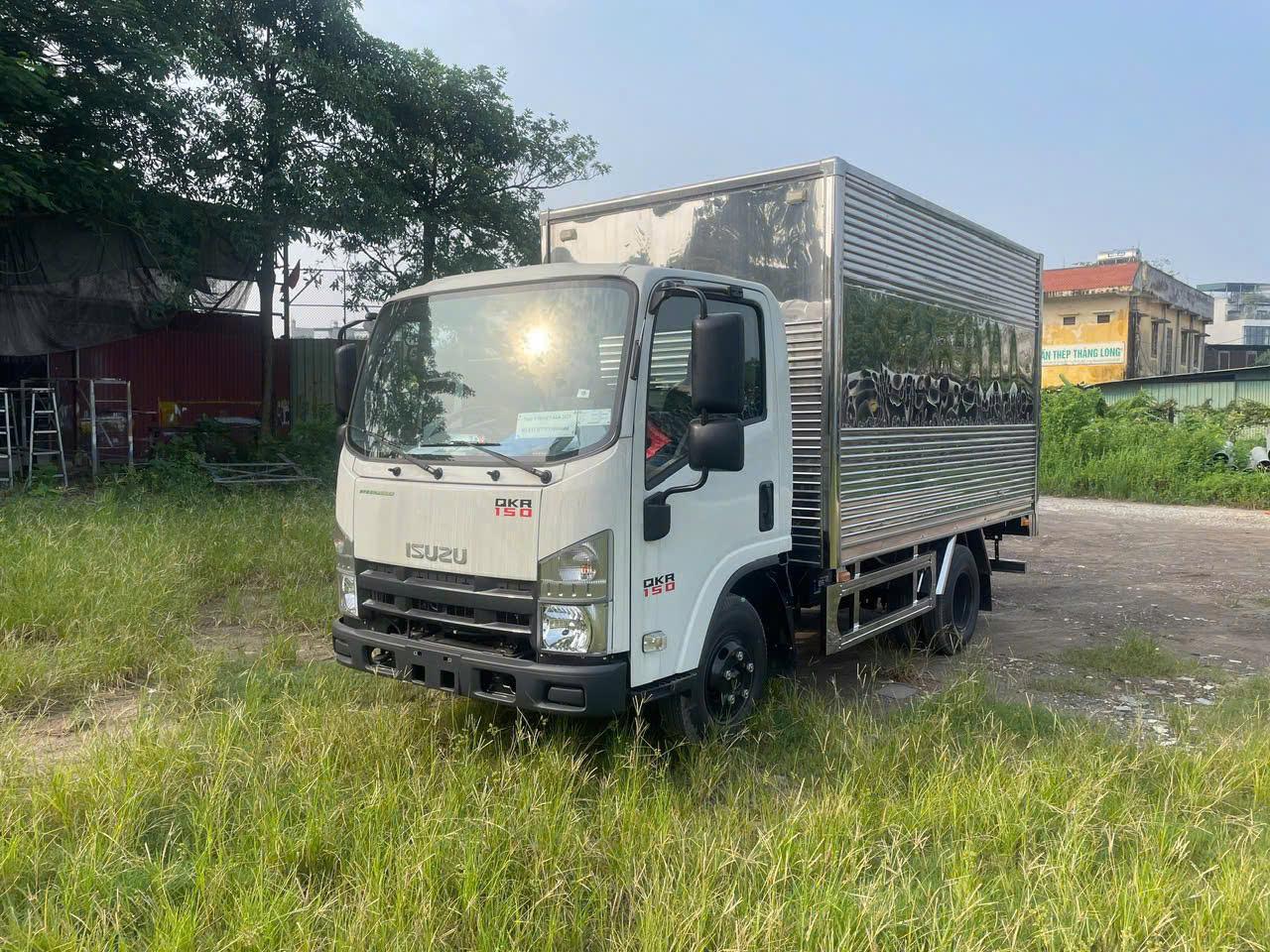 So sánh xe tải 1.5 tấn Tera 150S và Xe Tải Isuzu QKR 150