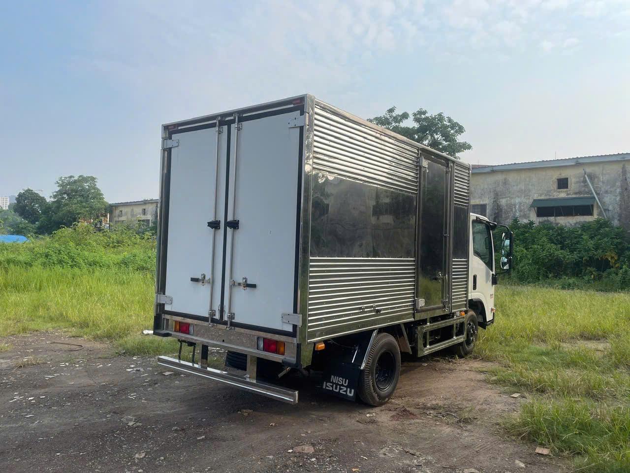 xe-tai-isuzu-qkr-150-02.jpg