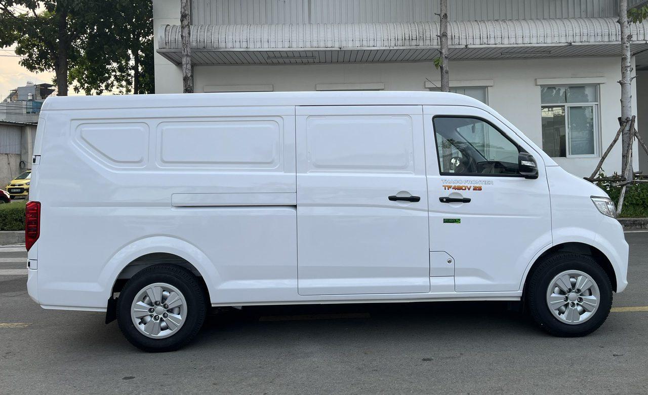 xe-tai-van-2-cho-tf480v-2s-02.jpg